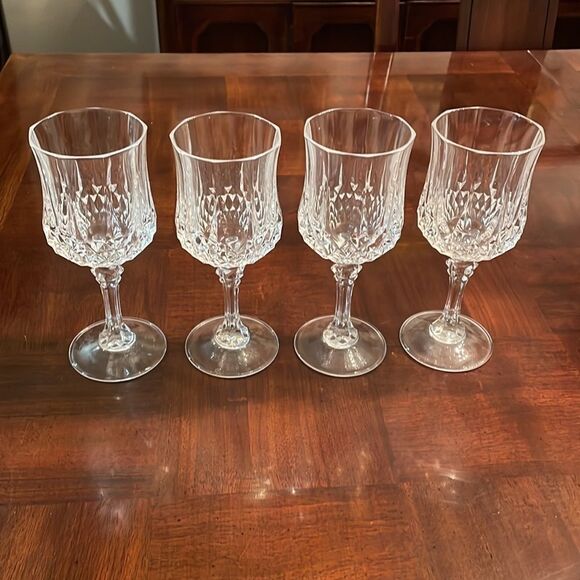 Cristal D'Arques Wine Glasses 8 oz. Crystal Longchamp - Picture 2 of 4
